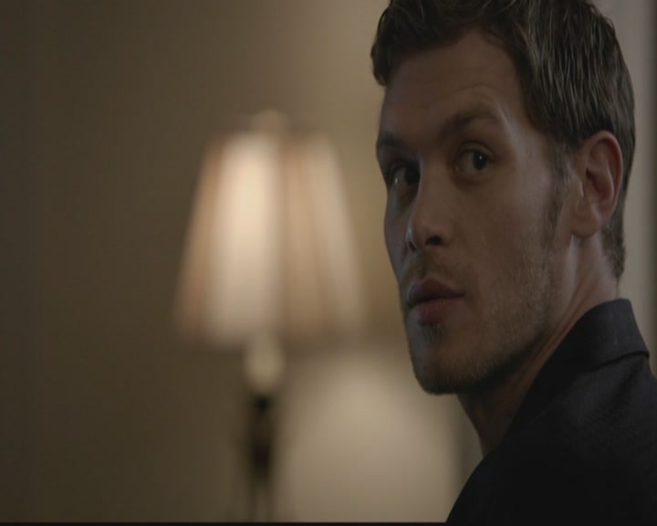 VampireDiariesWorld-dot-org_TheOriginals1x02HouseOfTheRisingSun0242.jpg