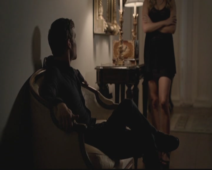 VampireDiariesWorld-dot-org_TheOriginals1x02HouseOfTheRisingSun0338.jpg