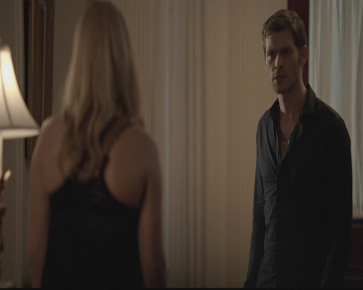 VampireDiariesWorld-dot-org_TheOriginals1x02HouseOfTheRisingSun0360.jpg