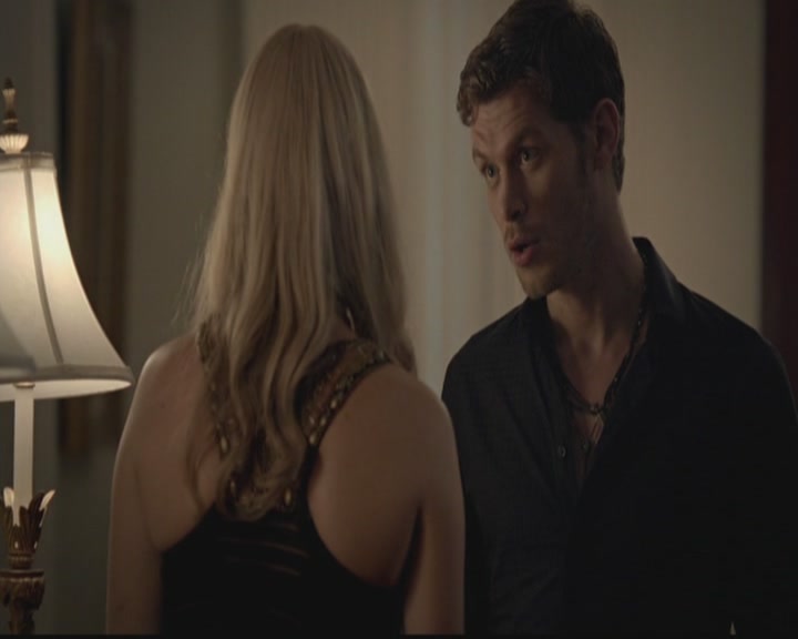 VampireDiariesWorld-dot-org_TheOriginals1x02HouseOfTheRisingSun0365.jpg