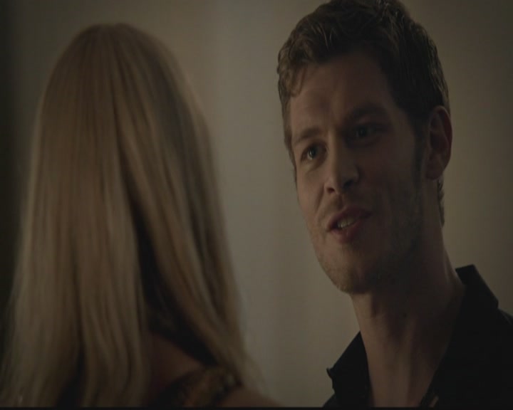 VampireDiariesWorld-dot-org_TheOriginals1x02HouseOfTheRisingSun0368.jpg