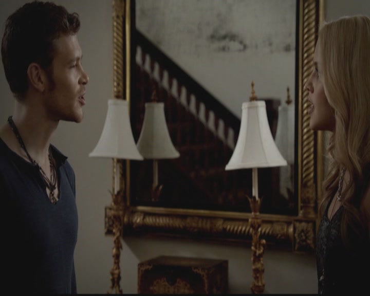 VampireDiariesWorld-dot-org_TheOriginals1x02HouseOfTheRisingSun2203.jpg