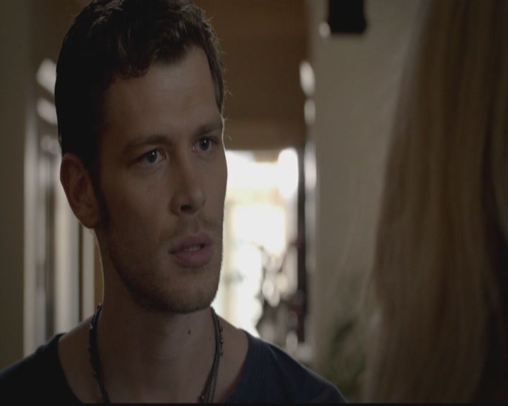 VampireDiariesWorld-dot-org_TheOriginals1x02HouseOfTheRisingSun2214.jpg