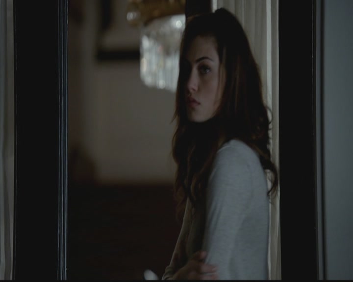 VampireDiariesWorld-dot-org_TheOriginals1x03TangledUpInBlue0081.jpg