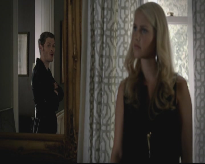 VampireDiariesWorld-dot-org_TheOriginals1x03TangledUpInBlue0098.jpg