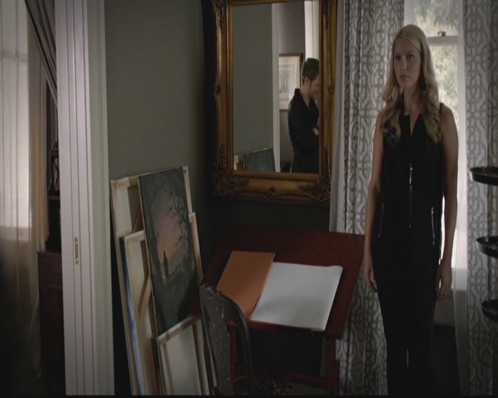 VampireDiariesWorld-dot-org_TheOriginals1x03TangledUpInBlue0113.jpg