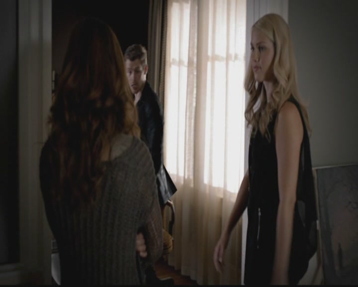 VampireDiariesWorld-dot-org_TheOriginals1x03TangledUpInBlue0142.jpg