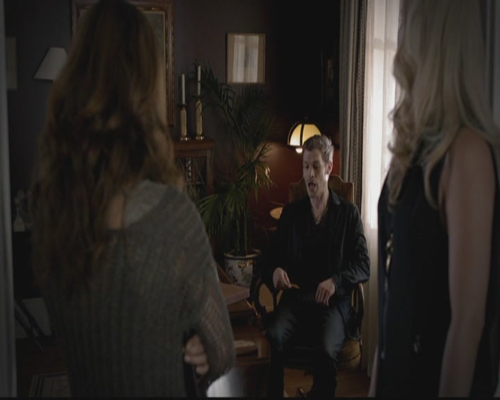 VampireDiariesWorld-dot-org_TheOriginals1x03TangledUpInBlue0145.jpg