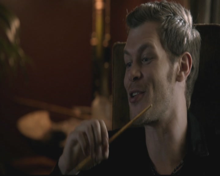 VampireDiariesWorld-dot-org_TheOriginals1x03TangledUpInBlue0148.jpg