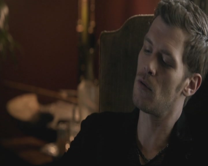 VampireDiariesWorld-dot-org_TheOriginals1x03TangledUpInBlue0155.jpg