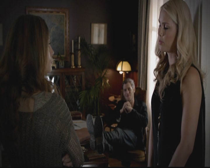 VampireDiariesWorld-dot-org_TheOriginals1x03TangledUpInBlue0166.jpg