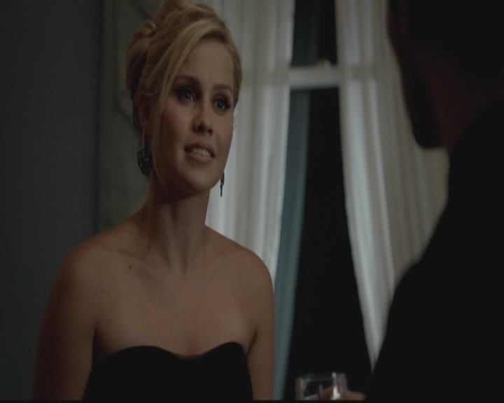 VampireDiariesWorld-dot-org_TheOriginals1x03TangledUpInBlue2009.jpg