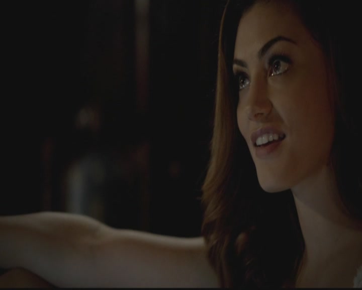 VampireDiariesWorld-dot-org_TheOriginals1x03TangledUpInBlue2137.jpg