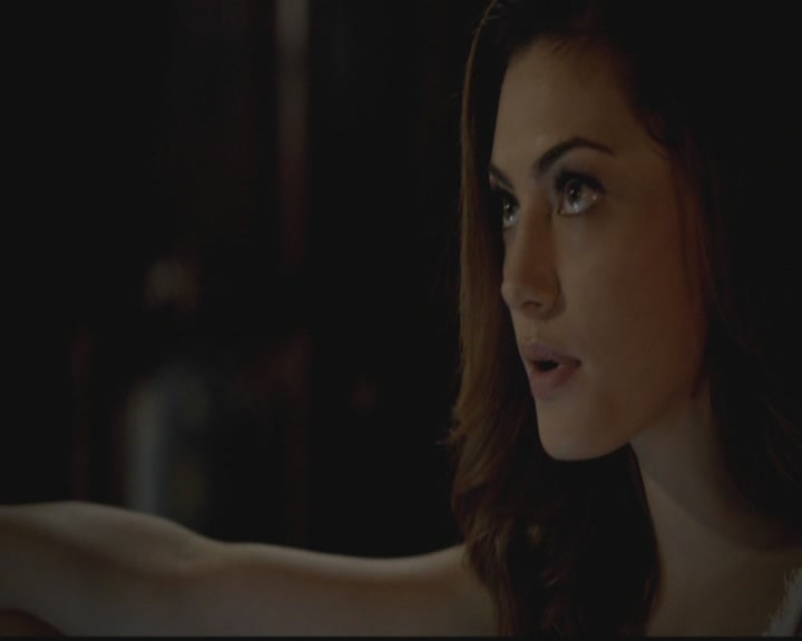 VampireDiariesWorld-dot-org_TheOriginals1x03TangledUpInBlue2139.jpg