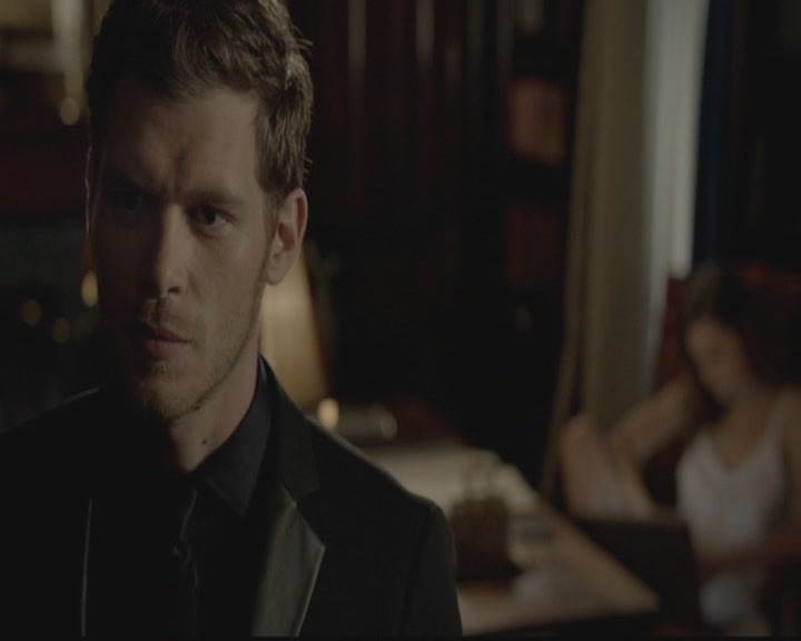 VampireDiariesWorld-dot-org_TheOriginals1x03TangledUpInBlue2181.jpg