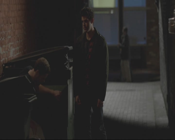 VampireDiariesWorld-dot-org_TheOriginals1x04GirlInNewOrleans-deletedscene0013.jpg