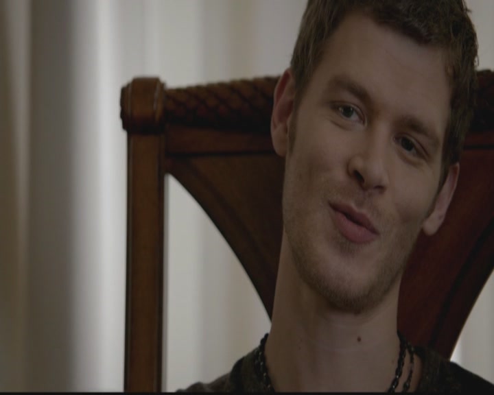 VampireDiariesWorld-dot-org_TheOriginals1x04GirlInNewOrleans0506.jpg