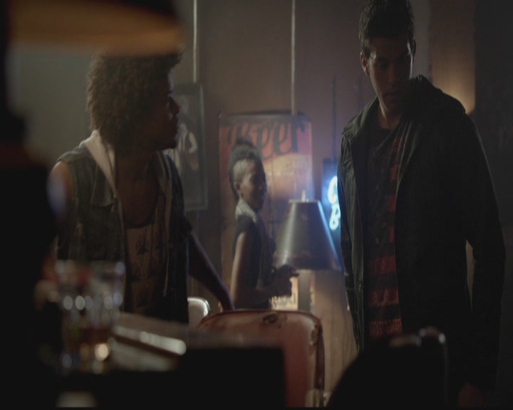 VampireDiariesWorld-dot-org_TheOriginals1x04GirlInNewOrleans0522.jpg