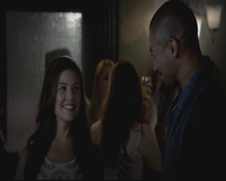 VampireDiariesWorld-dot-org_TheOriginals1x04GirlInNewOrleans0658.jpg