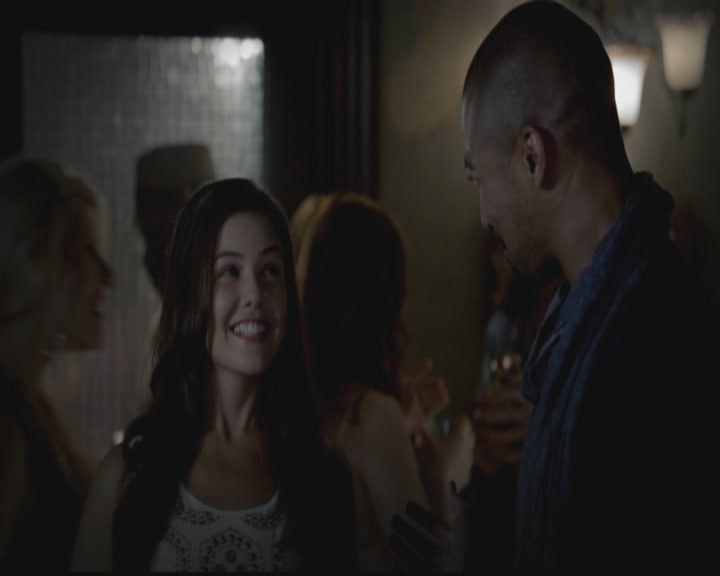 VampireDiariesWorld-dot-org_TheOriginals1x04GirlInNewOrleans0659.jpg