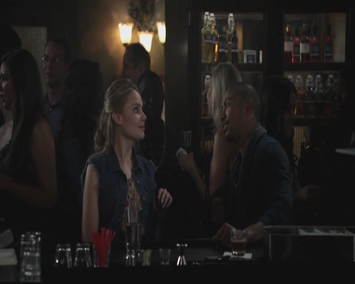 VampireDiariesWorld-dot-org_TheOriginals1x04GirlInNewOrleans0735.jpg