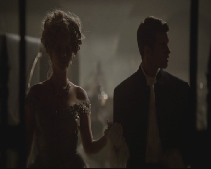 VampireDiariesWorld-dot-org_TheOriginals1x04GirlInNewOrleans0915.jpg