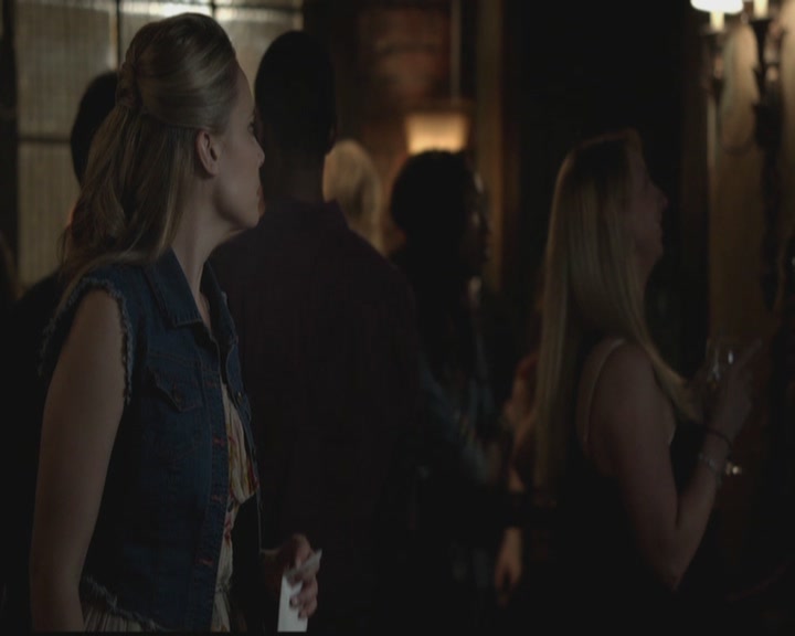 VampireDiariesWorld-dot-org_TheOriginals1x04GirlInNewOrleans1099.jpg