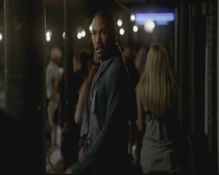 VampireDiariesWorld-dot-org_TheOriginals1x04GirlInNewOrleans1363.jpg