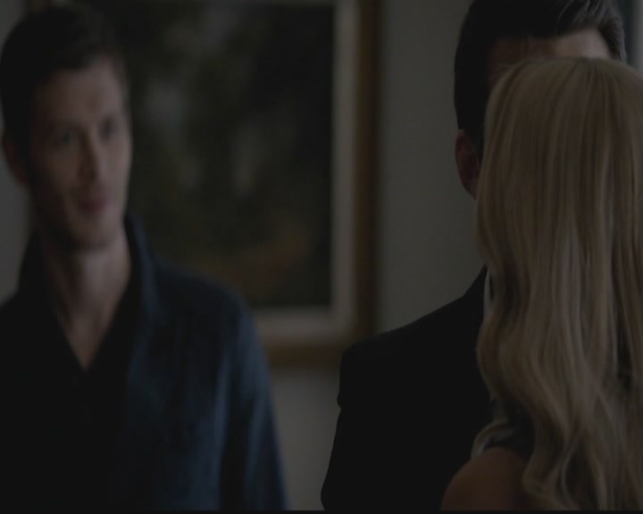 VampireDiariesWorld-dot-org_TheOriginals1x05SinnersAndSaints2148.jpg