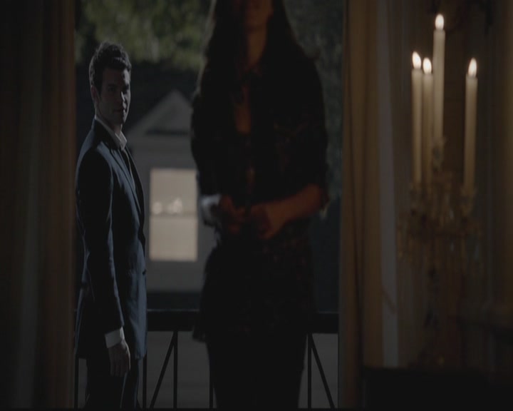 VampireDiariesWorld-dot-org_TheOriginals1x05SinnersAndSaints2201.jpg