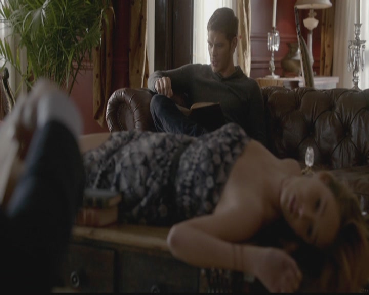 VampireDiariesWorld-dot-org_TheOriginals1x06FruitsOfThePoisonedTree0069.jpg