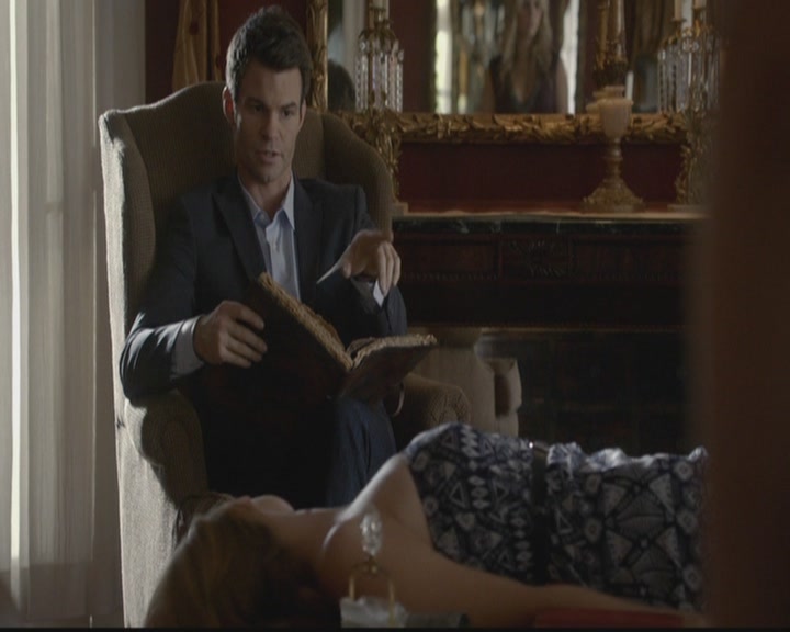 VampireDiariesWorld-dot-org_TheOriginals1x06FruitsOfThePoisonedTree0081.jpg