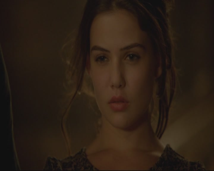 VampireDiariesWorld-dot-org_TheOriginals1x07Bloodletting-deletedscenes0099.jpg