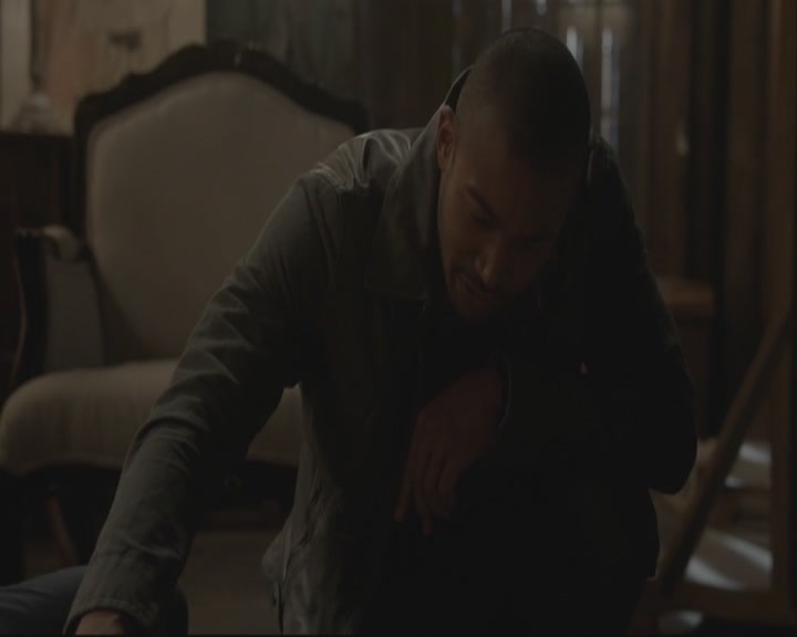 VampireDiariesWorld-dot-org_TheOriginals1x07Bloodletting-deletedscenes0133.jpg