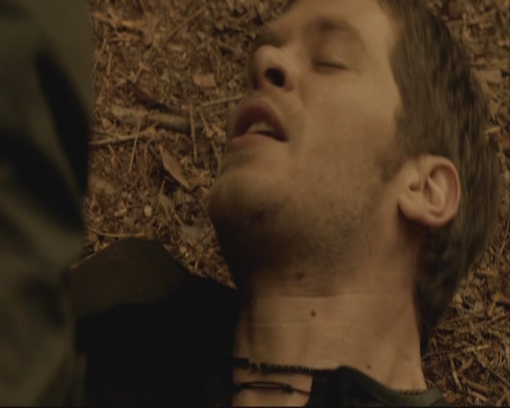 VampireDiariesWorld-dot-org_TheOriginals1x07Bloodletting-deletedscenes0199.jpg