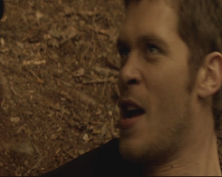 VampireDiariesWorld-dot-org_TheOriginals1x07Bloodletting-deletedscenes0201.jpg