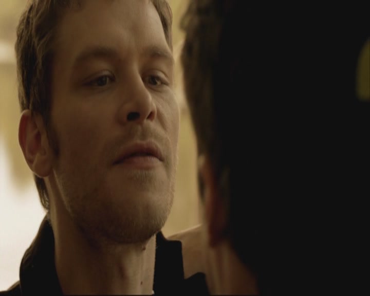 VampireDiariesWorld-dot-org_TheOriginals1x07Bloodletting-deletedscenes0254.jpg