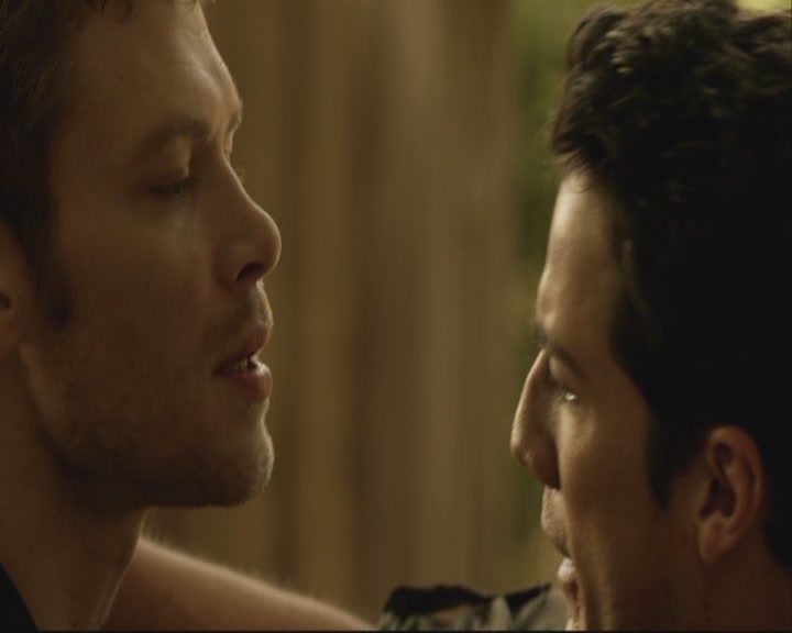 VampireDiariesWorld-dot-org_TheOriginals1x07Bloodletting-deletedscenes0282.jpg