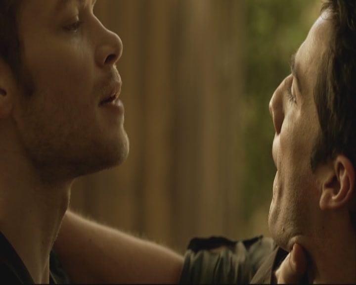 VampireDiariesWorld-dot-org_TheOriginals1x07Bloodletting-deletedscenes0284.jpg