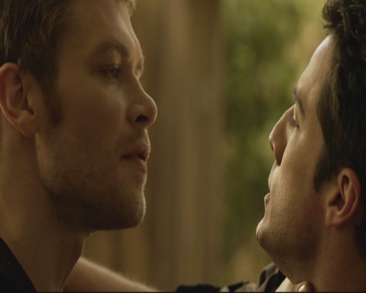 VampireDiariesWorld-dot-org_TheOriginals1x07Bloodletting-deletedscenes0288.jpg