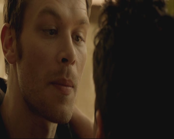 VampireDiariesWorld-dot-org_TheOriginals1x07Bloodletting-deletedscenes0292.jpg