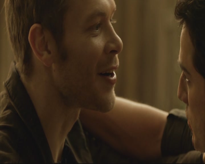 VampireDiariesWorld-dot-org_TheOriginals1x07Bloodletting-deletedscenes0304.jpg