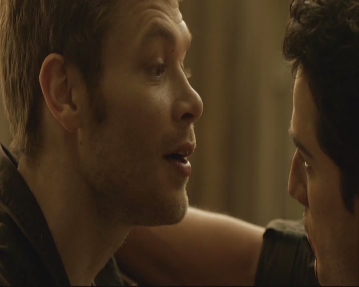 VampireDiariesWorld-dot-org_TheOriginals1x07Bloodletting-deletedscenes0305.jpg