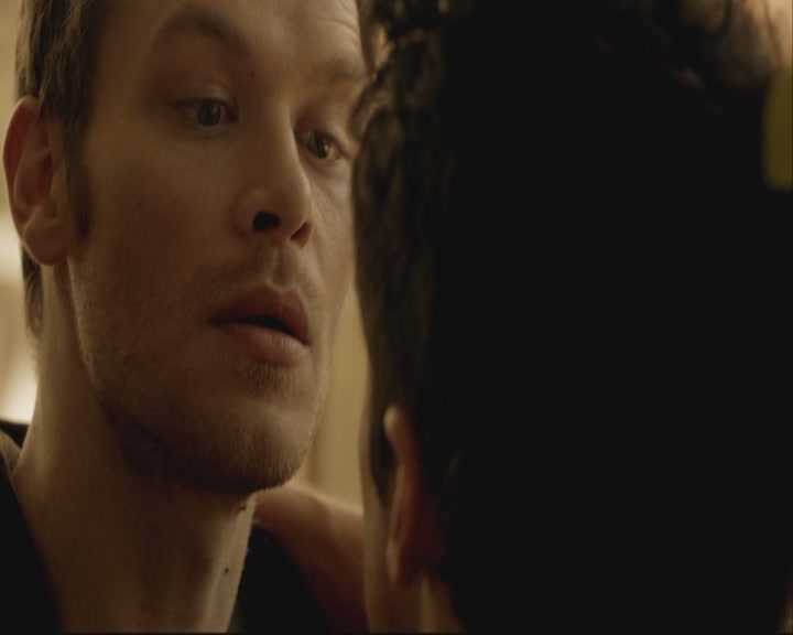 VampireDiariesWorld-dot-org_TheOriginals1x07Bloodletting-deletedscenes0312.jpg