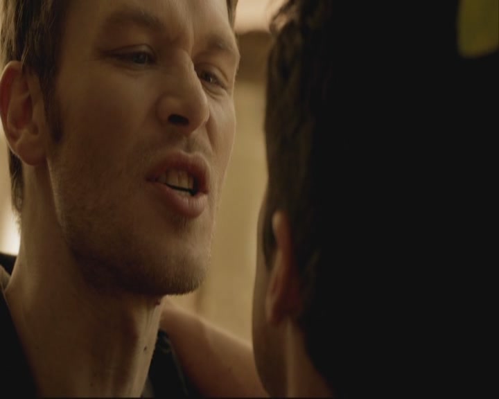 VampireDiariesWorld-dot-org_TheOriginals1x07Bloodletting-deletedscenes0317.jpg