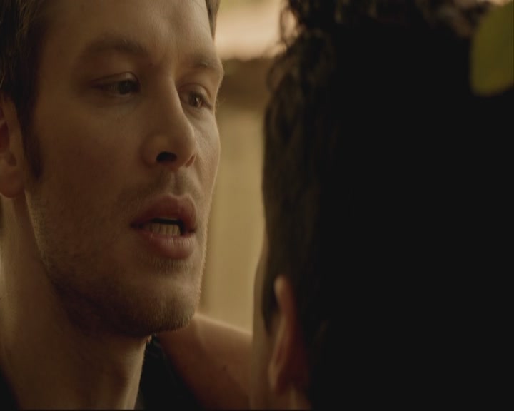 VampireDiariesWorld-dot-org_TheOriginals1x07Bloodletting-deletedscenes0319.jpg