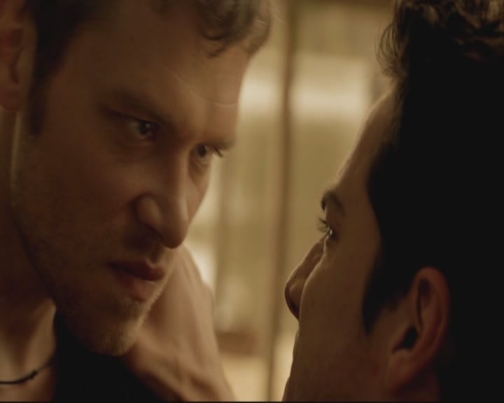 VampireDiariesWorld-dot-org_TheOriginals1x07Bloodletting-deletedscenes0333.jpg