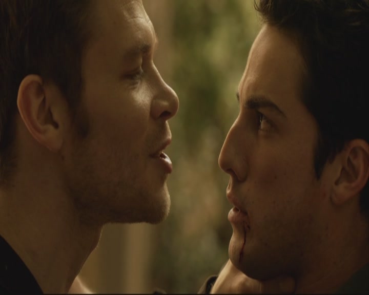 VampireDiariesWorld-dot-org_TheOriginals1x07Bloodletting-deletedscenes0355.jpg