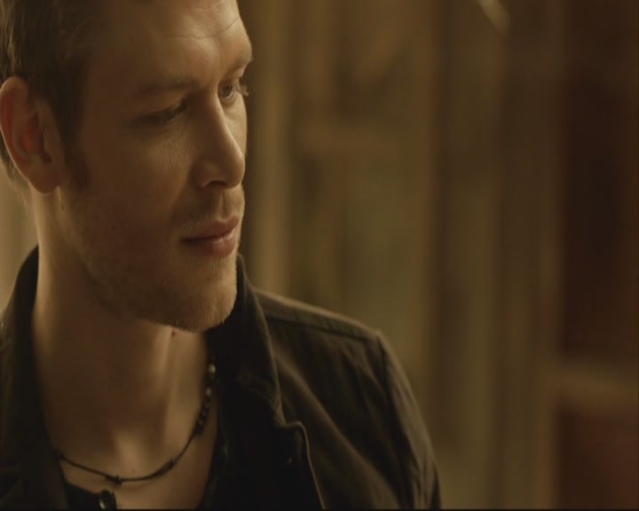 VampireDiariesWorld-dot-org_TheOriginals1x07Bloodletting-deletedscenes0387.jpg