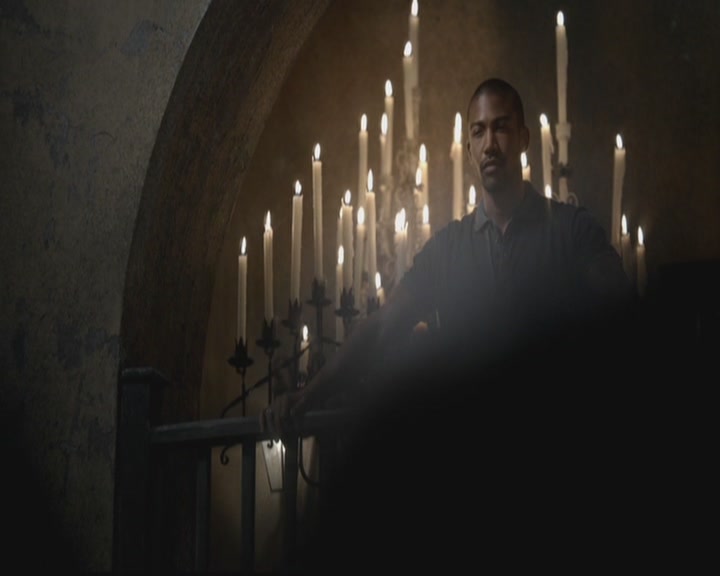 VampireDiariesWorld-dot-org_TheOriginals1x07Bloodletting0154.jpg